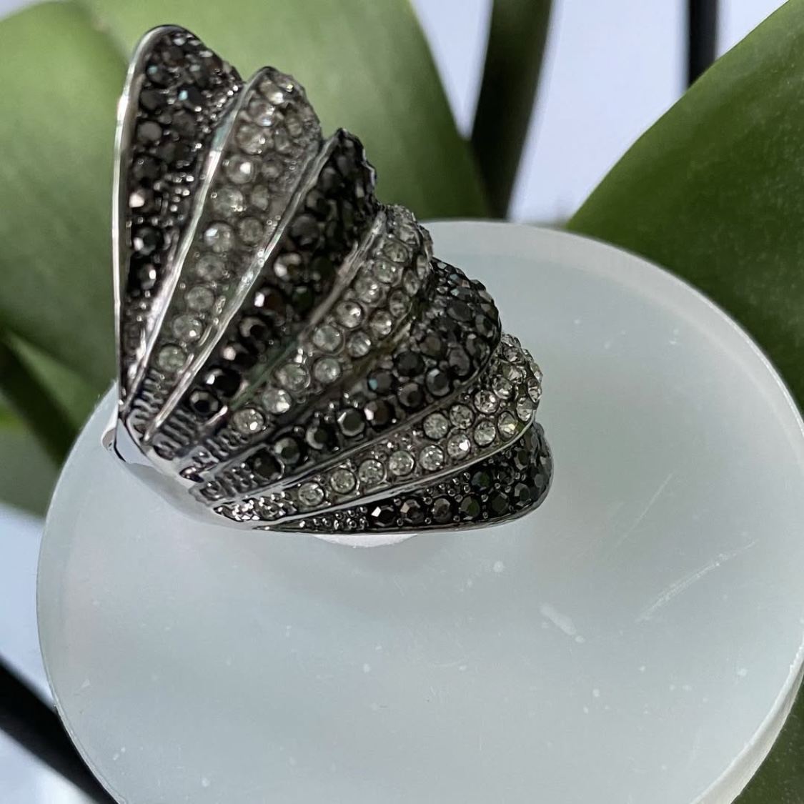Sparkle black and silver ring